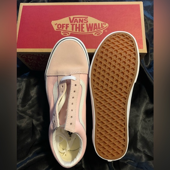 Vans Old Skool Blushing/True White Men Sz 7 Women Sz 8.5 Brand New with Box - Picture 1 of 3